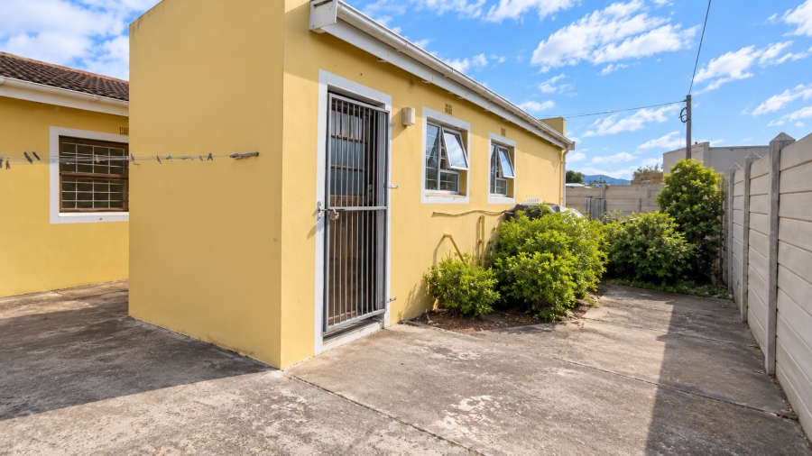 4 Bedroom Property for Sale in Bredasdorp Western Cape